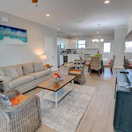 Yellow Beach Haven, Decks, Views, Mere Steps To Sand Galveston Exteriér fotografie