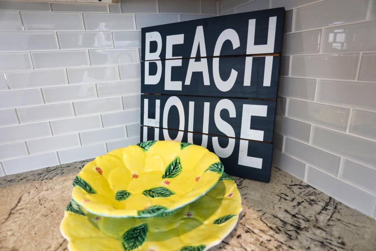 Yellow Beach Haven, Decks, Views, Mere Steps To Sand Galveston Exteriér fotografie