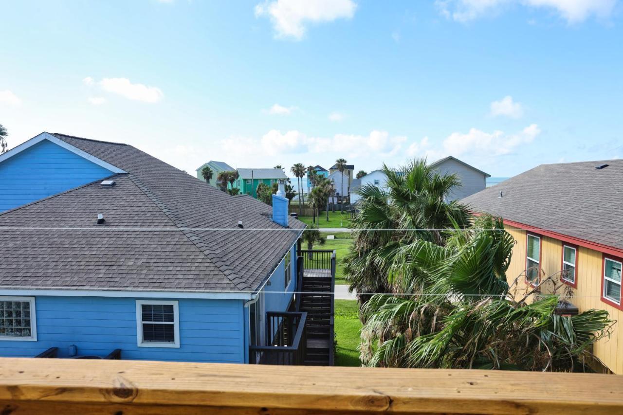 Yellow Beach Haven, Decks, Views, Mere Steps To Sand Galveston Exteriér fotografie