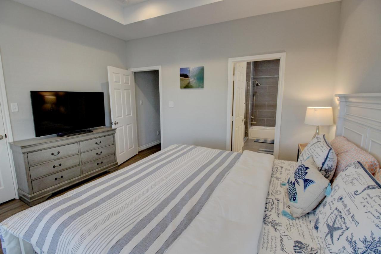 Yellow Beach Haven, Decks, Views, Mere Steps To Sand Galveston Exteriér fotografie